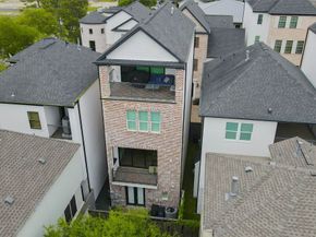 1323 Hunters Meadow Ln, Houston TX 77055