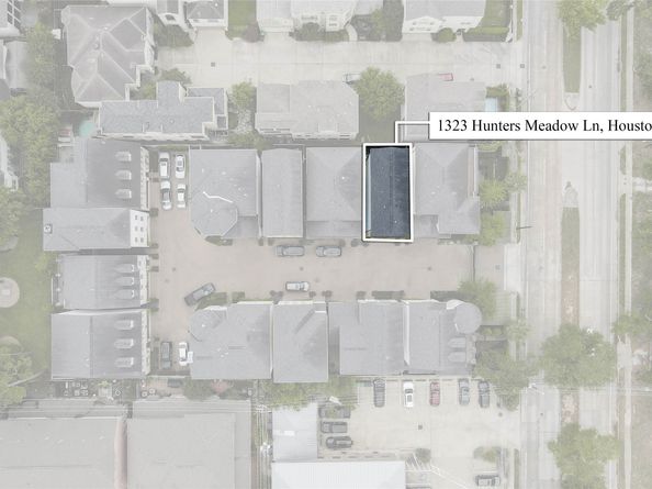 1323 Hunters Meadow Ln, Houston TX 77055