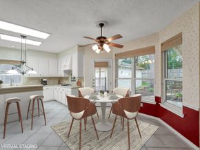 92 S Bonneymead Circle, The Woodlands TX 77381