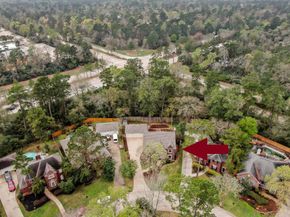 92 S Bonneymead Circle, The Woodlands TX 77381