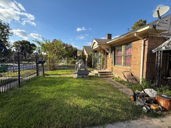 3015 Wentworth Street, Houston TX 77004