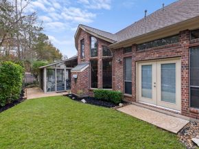 82 S Warbler Bend Circle, The Woodlands TX 77382