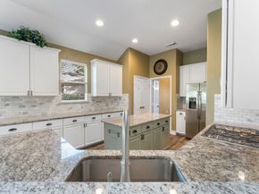 58 Trilling Bird Place, The Woodlands TX 77384