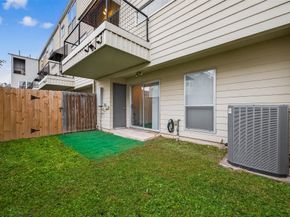 417 Meadow Street, Houston TX 77020