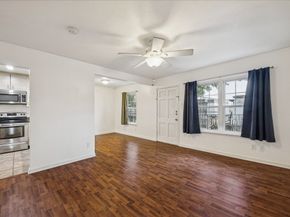 3131 Southwest Freeway C33, Houston TX 77098