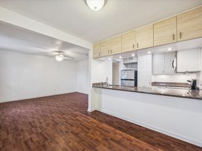 3131 Southwest Freeway C33, Houston TX 77098