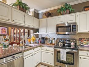 2100 Welch Street C113, Houston TX 77019