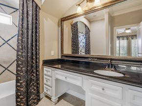 22 Sunset Park Lane, Sugar Land TX 77479