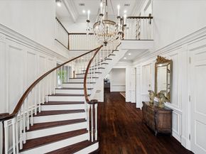 2249 Pelham Drive, Houston TX 77019