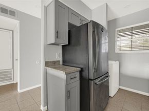 1516 Bay Area Blvd R6, Houston TX 77058