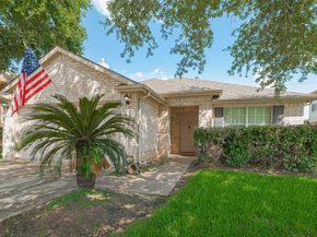 10106 Hollyvine Lane, Houston TX 77089