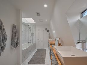 5368 Brownway Street C32, Houston TX 77056