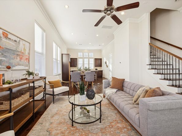 9682 Knight Road, Houston TX 77045