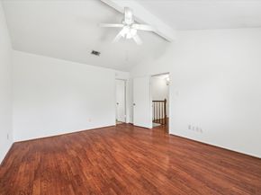 607 Oak Harbor Drive, Houston TX 77062