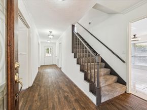 607 Oak Harbor Drive, Houston TX 77062