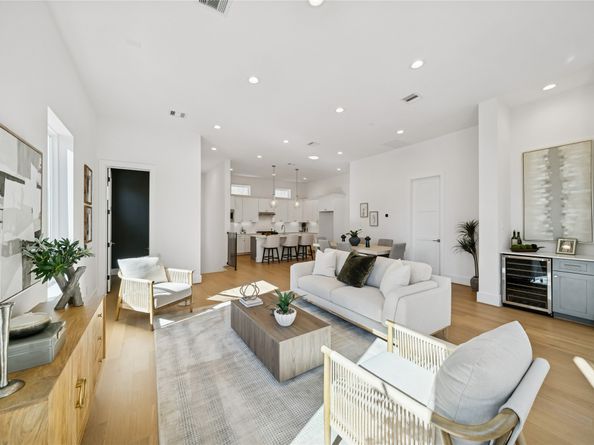 1403 W 21st St B, Houston TX 77008