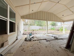 10438 Brinwood Drive, Houston TX 77043