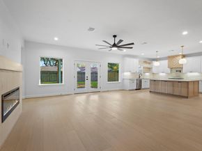 10438 Brinwood Drive, Houston TX 77043