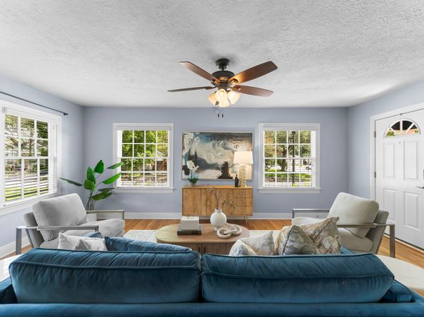 1102 Winston Street, Houston TX 77009