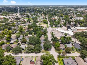 1102 Winston Street, Houston TX 77009