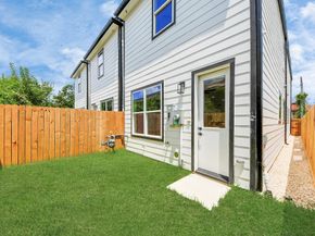 5029 Broom Street A, Houston TX 77091