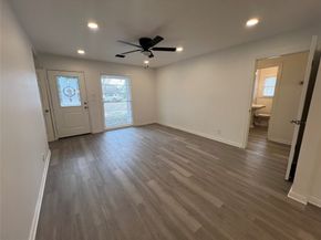 56 Trenwood Lane, Houston TX 77022