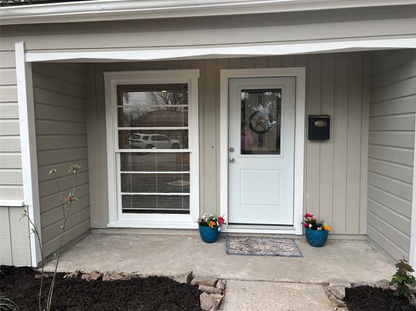 56 Trenwood Lane, Houston TX 77022