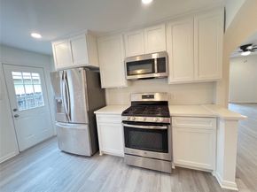 56 Trenwood Lane, Houston TX 77022