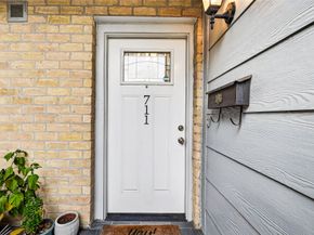 711 Worthshire Street, Houston TX 77008