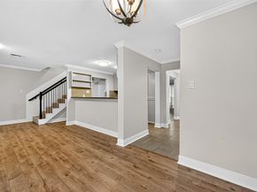 711 Worthshire Street, Houston TX 77008