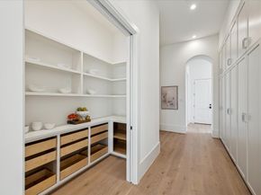 1807 Du Barry Lane, Houston TX 77018