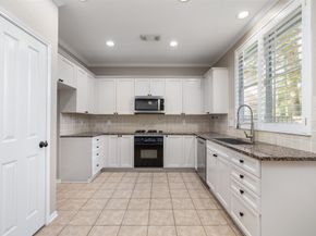 81 N Apple Springs Circle, The Woodlands TX 77382