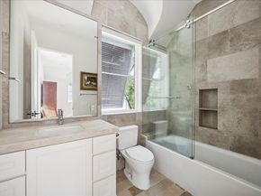 7 Hedwig Shadows Drive, Houston TX 77024