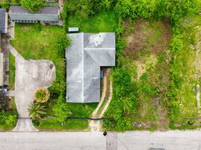 4909 Falls Street, Houston TX 77026
