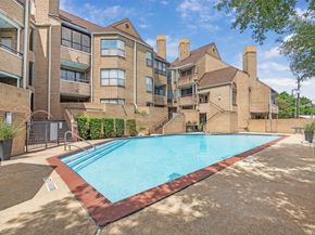 5200 Weslayan Street 204, Houston TX 77005