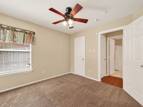 18 Mulberry Glen Place, Spring TX 77382