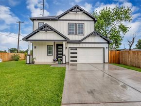 3168 Golfcrest, Houston TX 77087