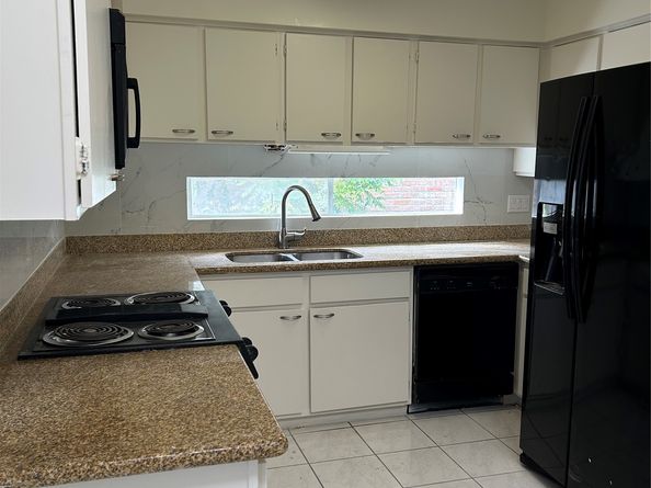 6354 Ivyknoll Drive, Houston TX 77035