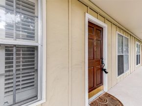 3224 Timmons Lane 166, Houston TX 77027