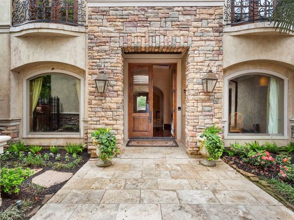 11703 Empress Oaks Court, Houston TX 77082