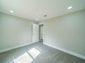 5718 Cherry, Houston TX 77026