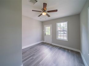 5718 Cherry, Houston TX 77026