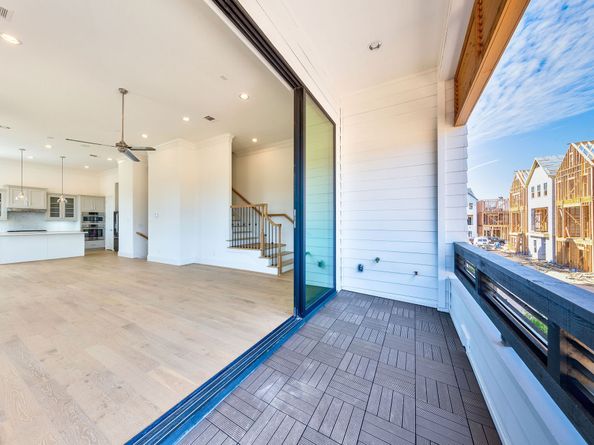 5927 Cottage Grove Lake Drive, Houston TX 77007