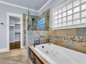 236 E Woodland Street, Houston TX 77009