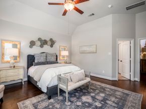 7 E Wading Pond Circle, The Woodlands TX 77375