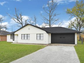 8931 Blankenship Drive, Houston TX 77080