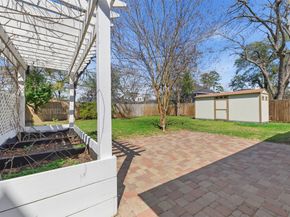 2210 Wakefield Drive, Houston TX 77018