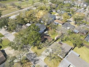 2210 Wakefield Drive, Houston TX 77018