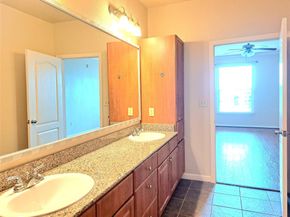 1711 Old Spanish Trail 457, Houston TX 77054