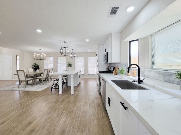 17502 Glenmark Drive, Houston TX 77084